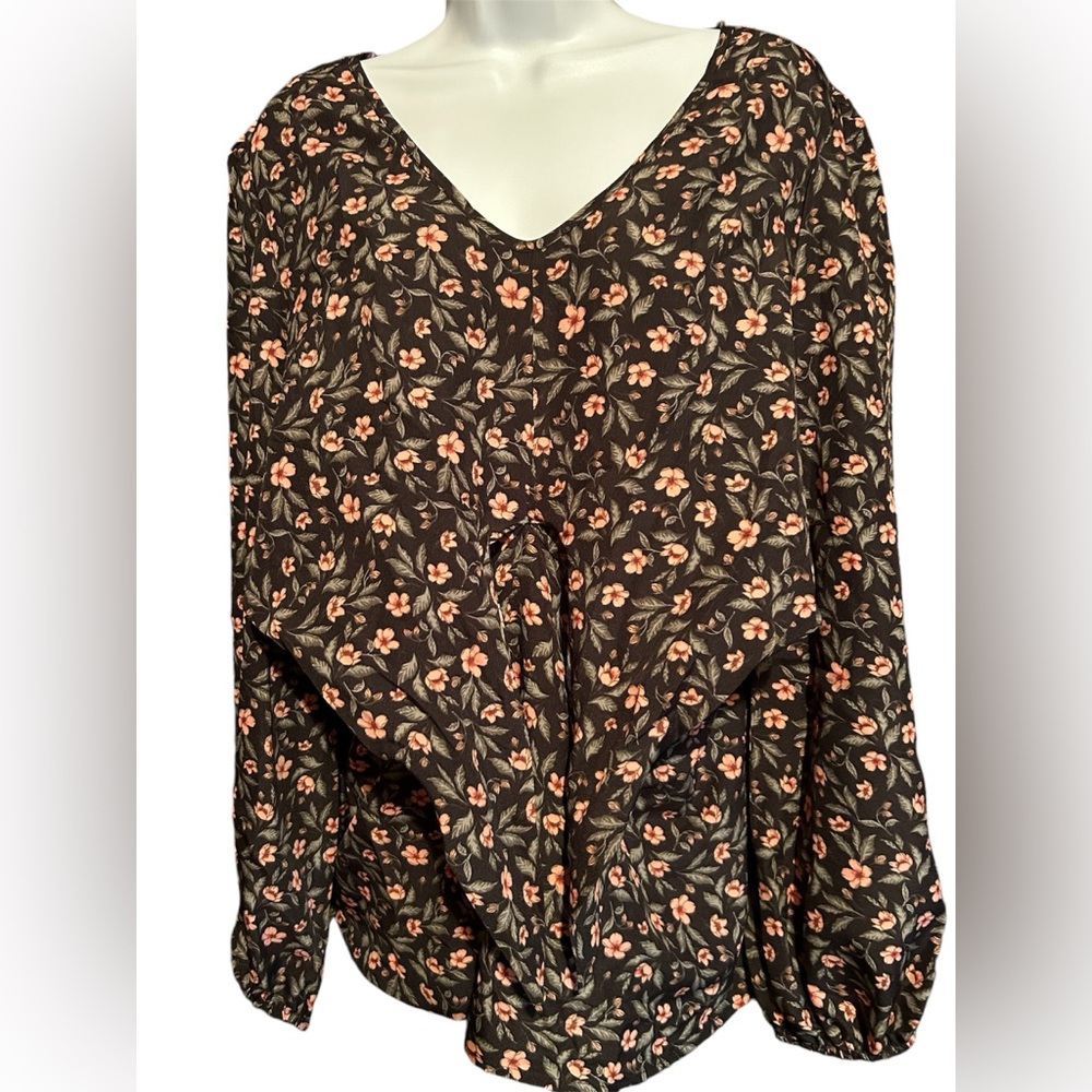 NWT Enno Size Large Floral Print Long Sleeve Pullover Top